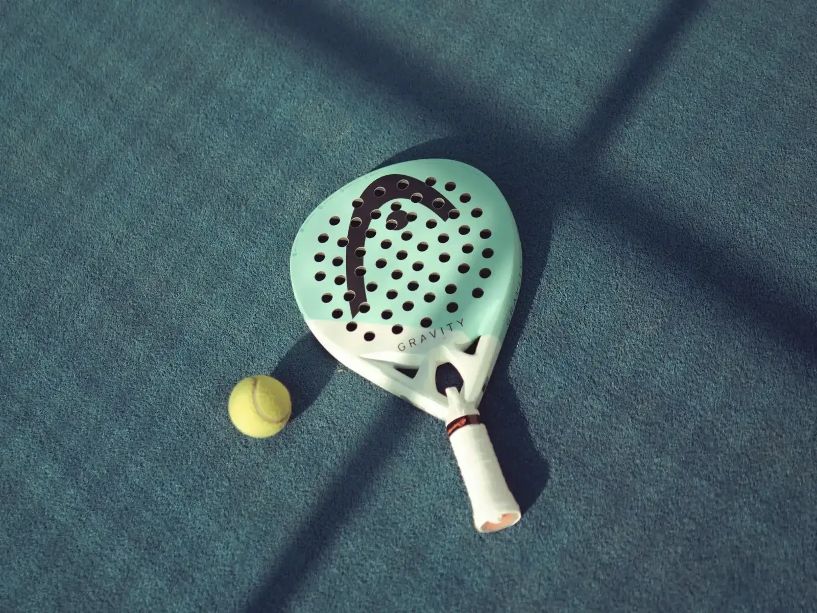 The best padel overgrip is the one that matches your hands
