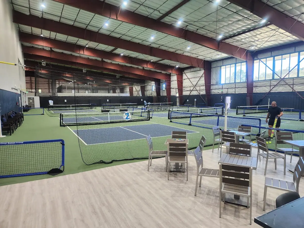 Flyte Racquet Club outdoor padel courts in San Rafael, California