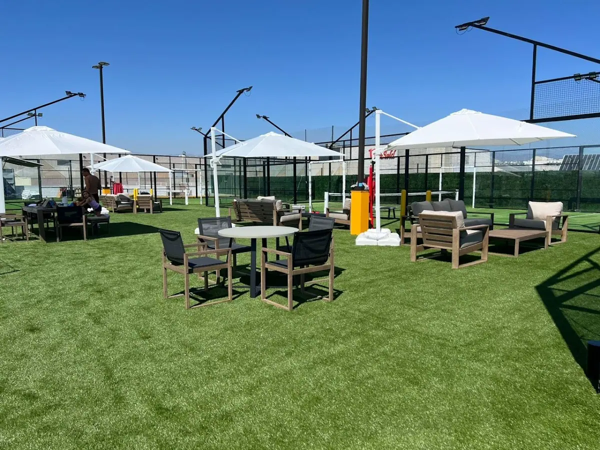 Pura Padel outdoor padel courts in Los Angeles, California